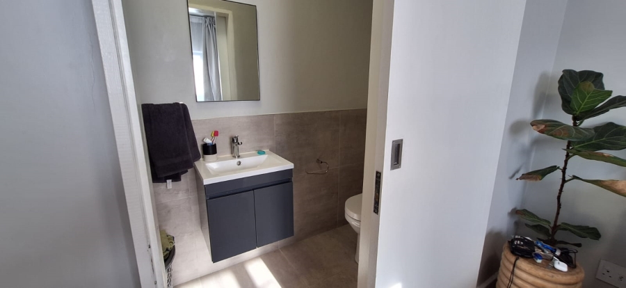 1 Bedroom Property for Sale in Pinelands Western Cape